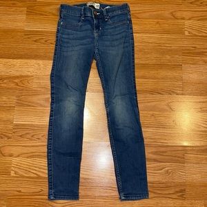 Abercrombie kids girl’s Jean jegging.